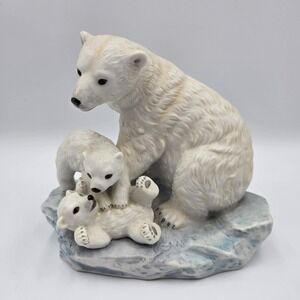 Homco Polar Bear and Cubs Figurine 1993 Masterpiece Porcelain Endangered